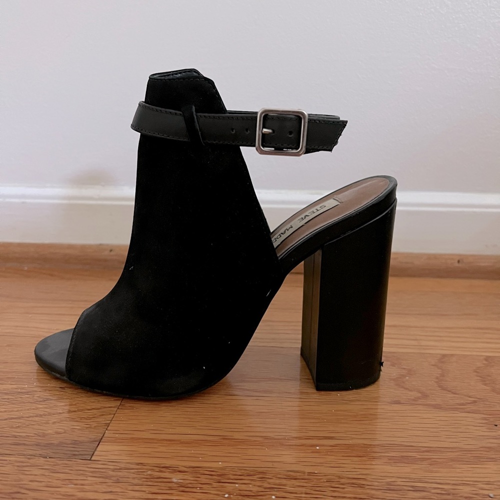 Steve Madden Black Suede Pee Toe Booties